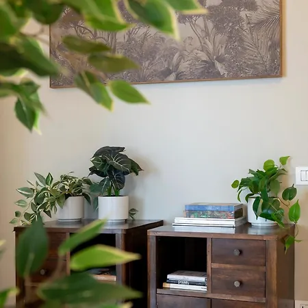 Full-floor 2-bedroom With Balconies - Prime Location Near Calea Victoriei Apartment Bucharest