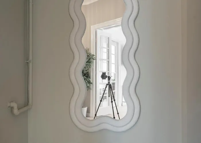 Full-floor 2-bedroom With Balconies - Prime Location Near Calea Victoriei Bucharest