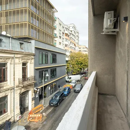 Full-floor 2-bedroom With Balconies - Prime Location Near Calea Victoriei *