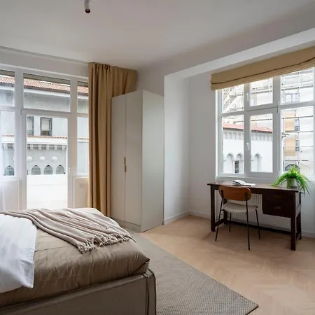 Full-floor 2-bedroom With Balconies - Prime Location Near Calea Victoriei Appartement *