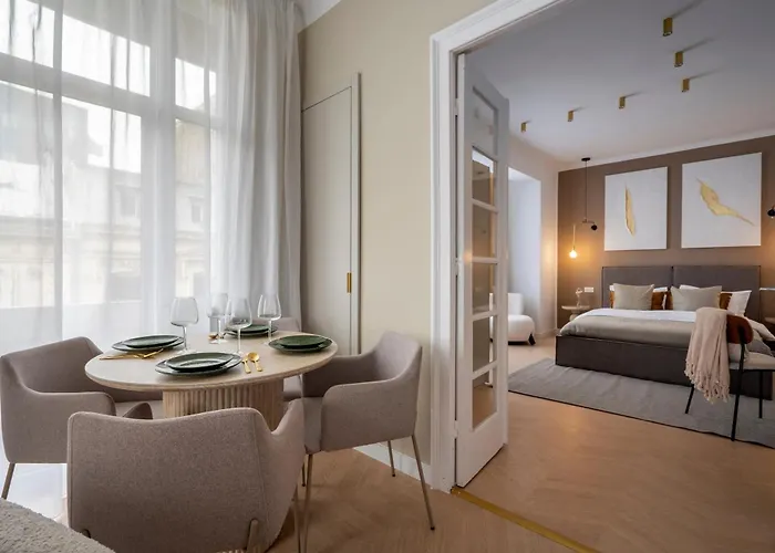 Full-floor 2-bedroom With Balconies - Prime Location Near Calea Victoriei Bucarest