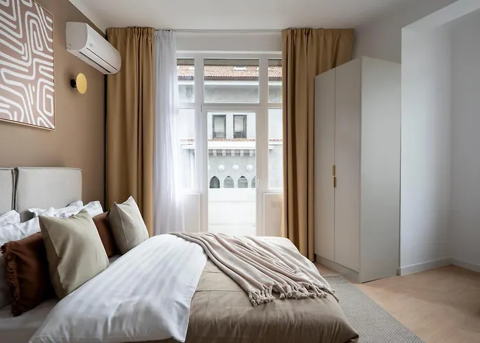 Full-floor 2-bedroom With Balconies - Prime Location Near Calea Victoriei