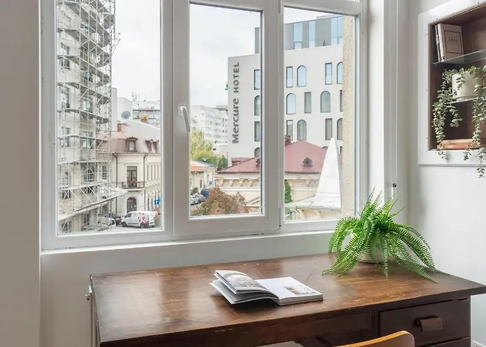 Lejlighed Full-floor 2-bedroom With Balconies - Prime Location Near Calea Victoriei