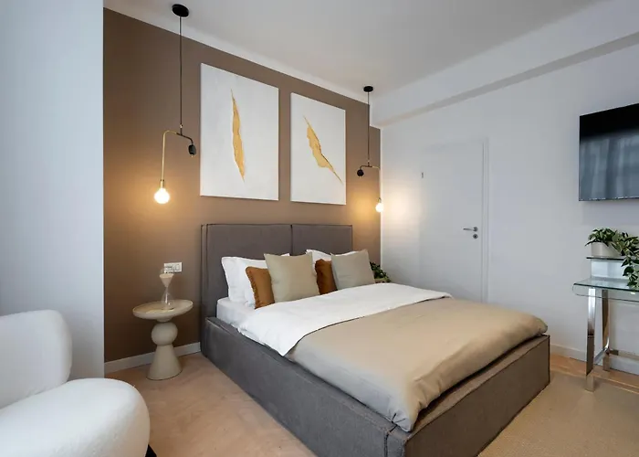 Full-floor 2-bedroom With Balconies - Prime Location Near Calea Victoriei Lejlighed Bukarest