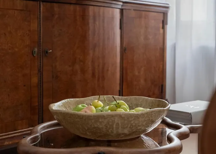 Full-floor 2-bedroom With Balconies - Prime Location Near Calea Victoriei * בוקרשט