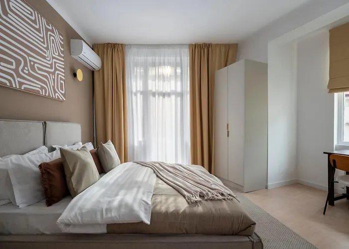 Full-floor 2-bedroom With Balconies - Prime Location Near Calea Victoriei * Bukarest