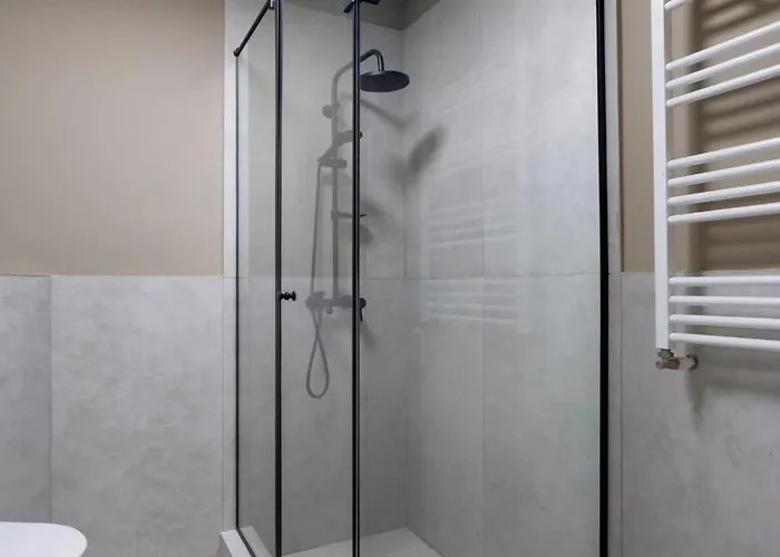 Lejlighed Full-floor 2-bedroom With Balconies - Prime Location Near Calea Victoriei *