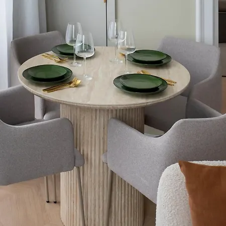 Full-floor 2-bedroom With Balconies - Prime Location Near Calea Victoriei 布加勒斯特