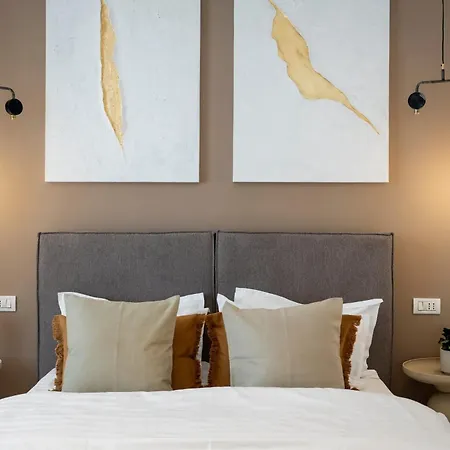 Full-floor 2-bedroom With Balconies - Prime Location Near Calea Victoriei 公寓 *