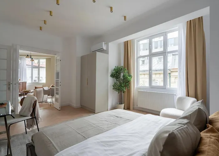 Apartment Full-floor 2-bedroom With Balconies - Prime Location Near Calea Victoriei Bucharest
