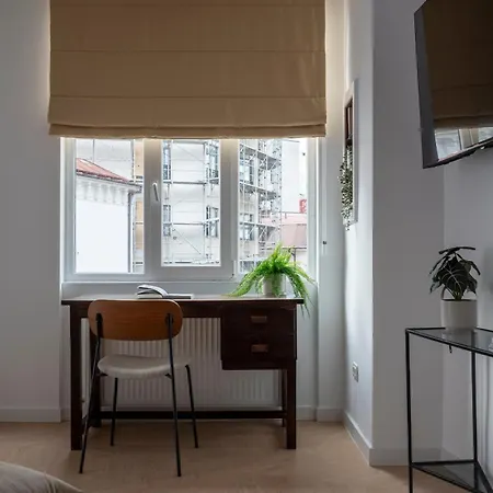 Full-floor 2-bedroom With Balconies - Prime Location Near Calea Victoriei